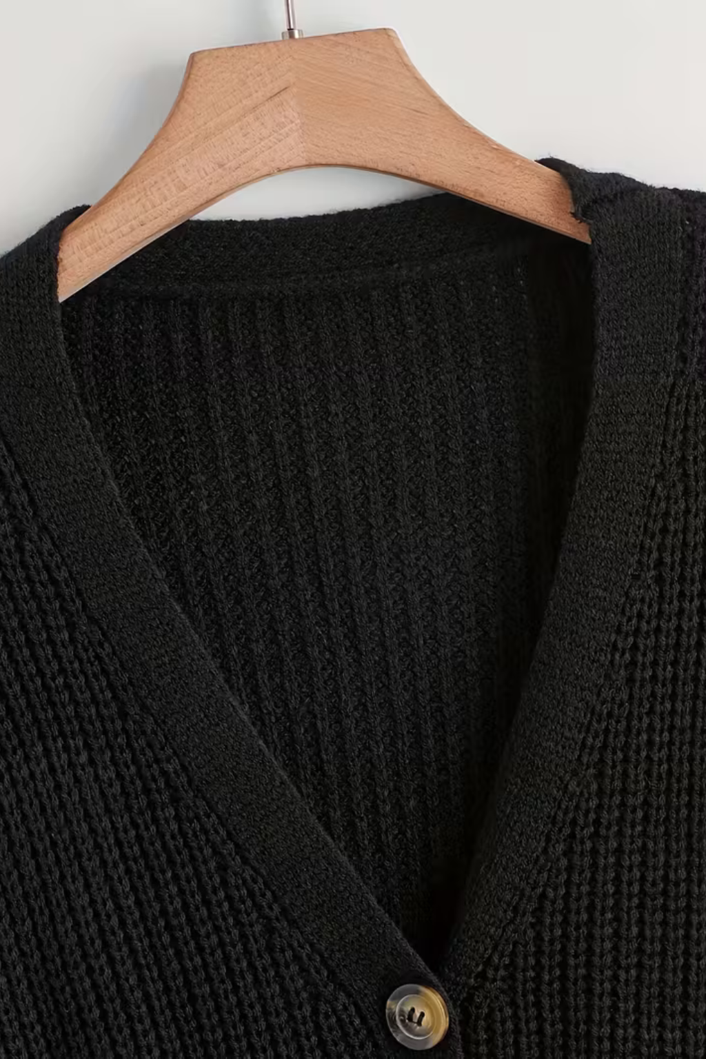 Aldemond Women’s Knitted V-Neck Cardigan